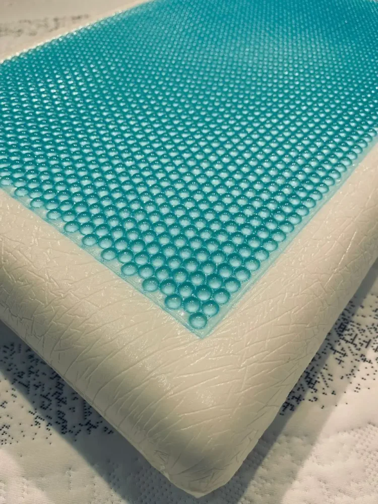 بالش کول تاچ مرال بالش کول تاچ مرال